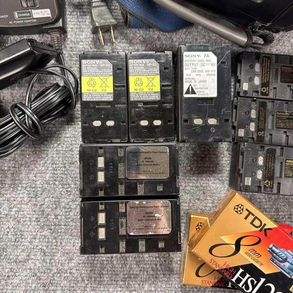 Sony Handycam Video 8 Camcorder VCCD-TR66 Bundle Camera is Tested Bag Batteries